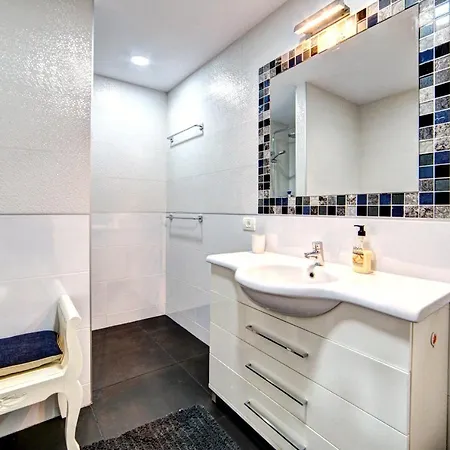 Marazul, Heated Pool, Terrace, Wifi Apartment